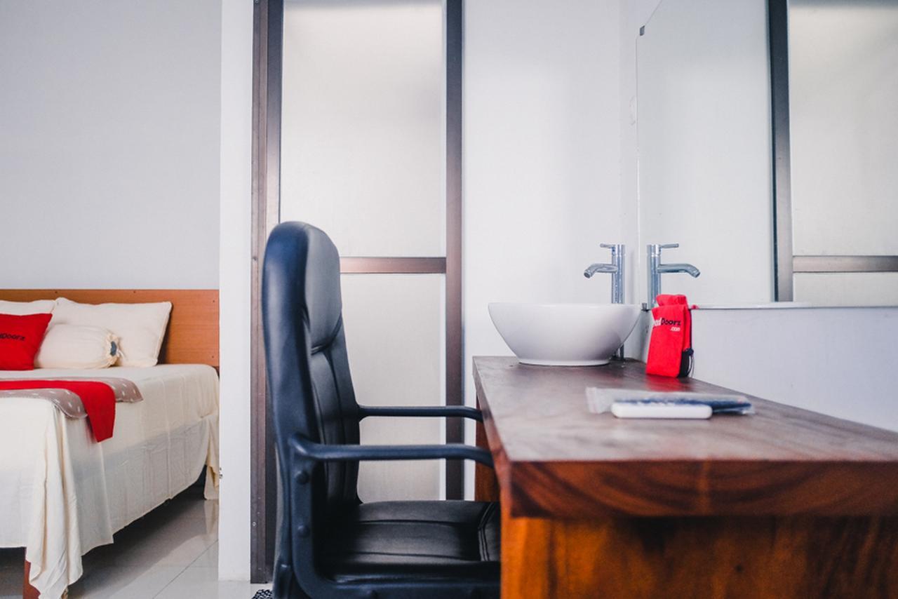 Reddoorz Near Sirkuit Sentul Ξενοδοχείο Μπογκόρ Εξωτερικό φωτογραφία